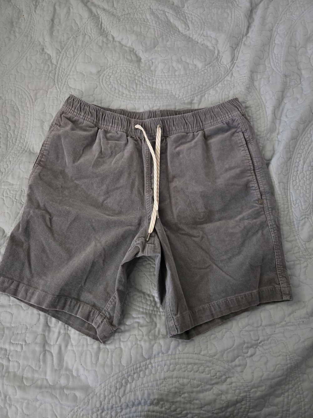 Vuori Optimist Elastic Waist Short Size Large Gray Color